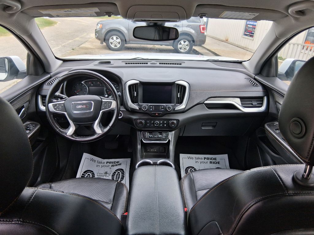Photo 14 of this GMC TERRAIN