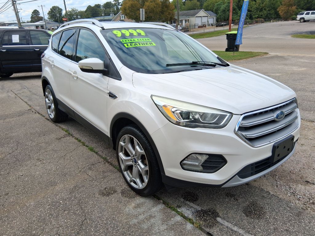 Photo 2 of this FORD ESCAPE