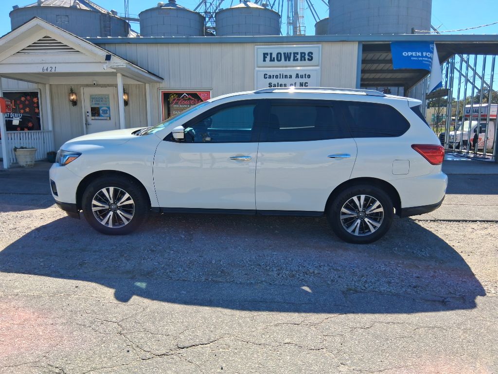 2017 NISSAN PATHFINDER
