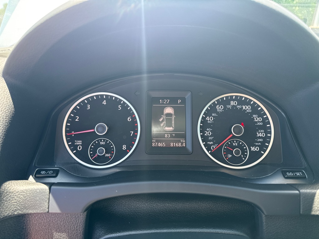 Photo 15 of this VOLKSWAGEN TIGUAN