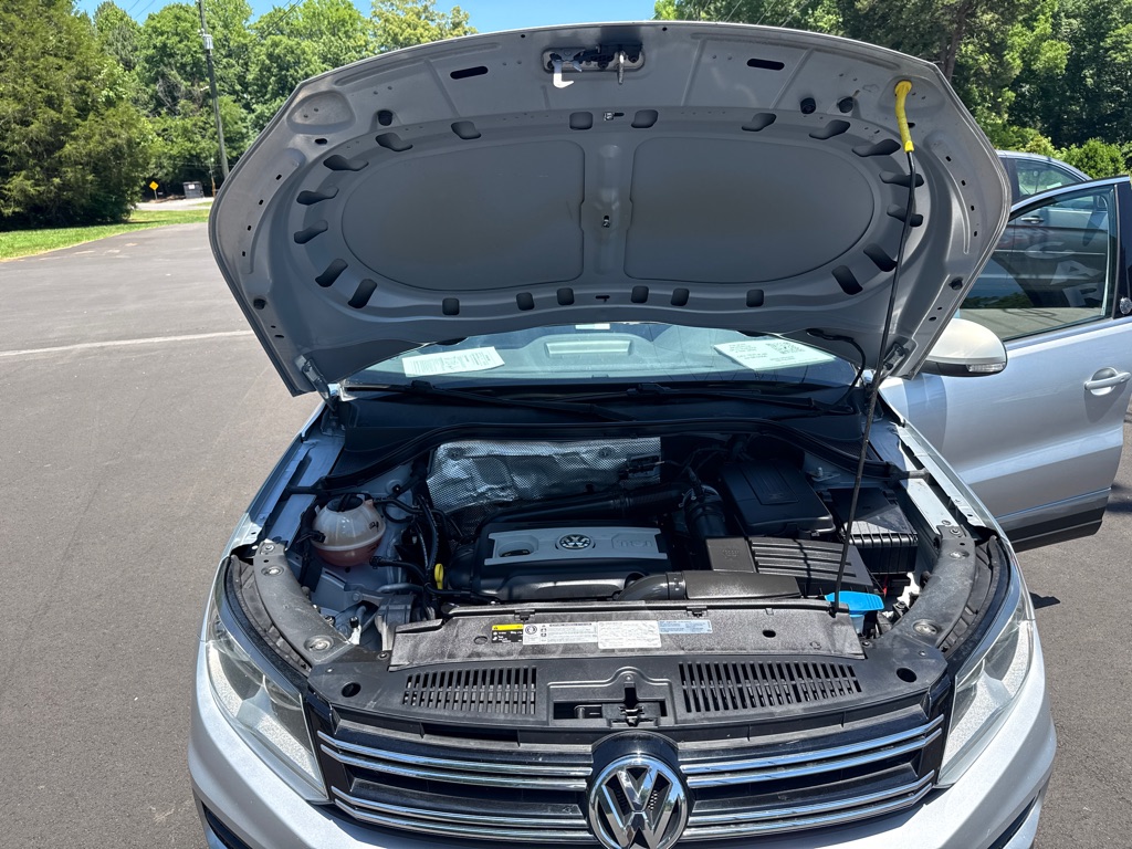 Photo 14 of this VOLKSWAGEN TIGUAN