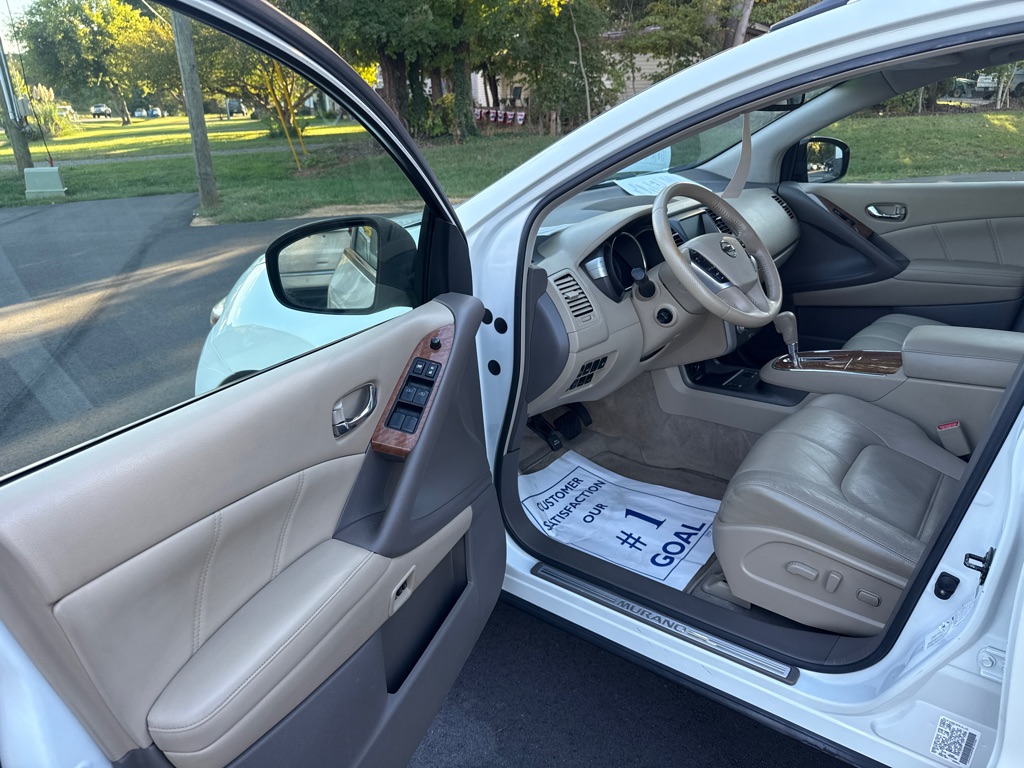 Photo 9 of this NISSAN MURANO