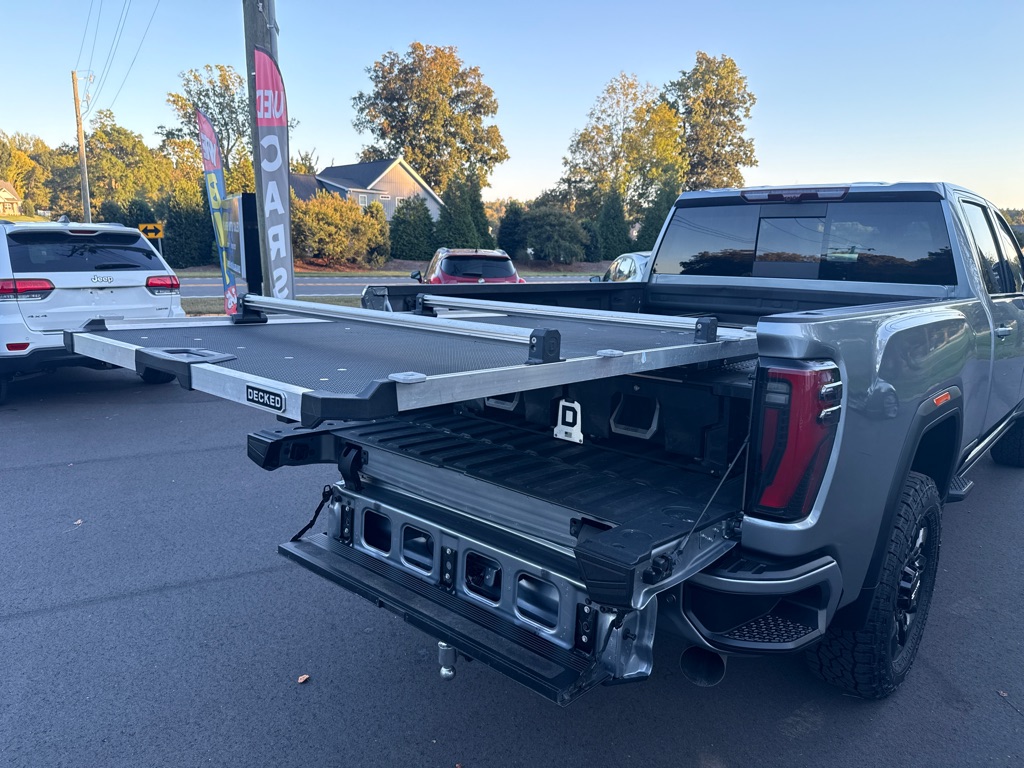 Photo 9 of this GMC SIERRA 2500HD