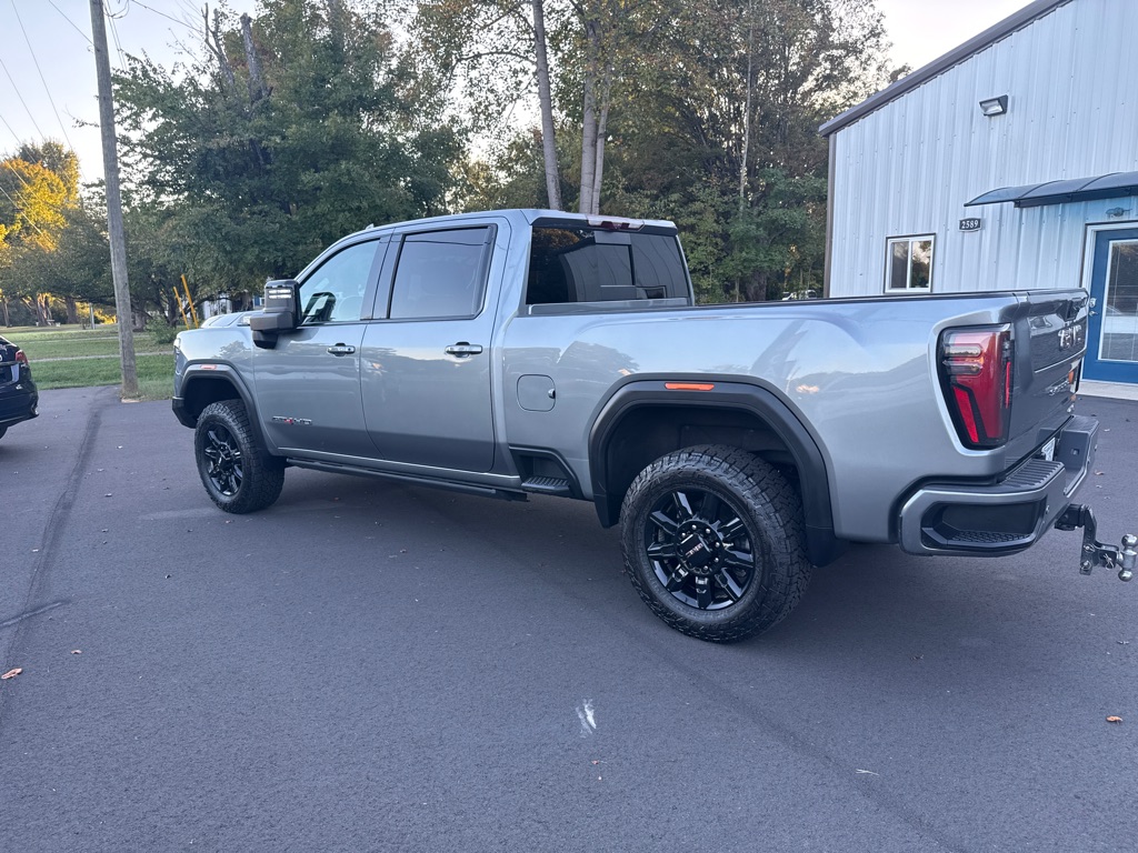 Photo 5 of this GMC SIERRA 2500HD