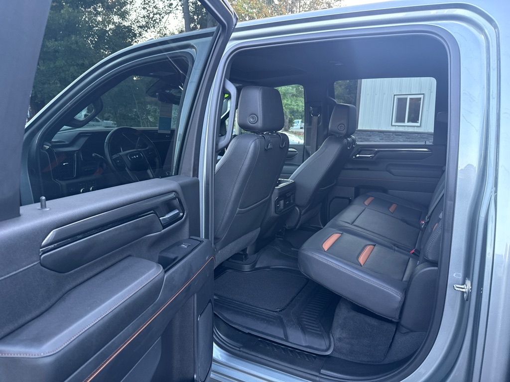 Photo 13 of this GMC SIERRA 2500HD