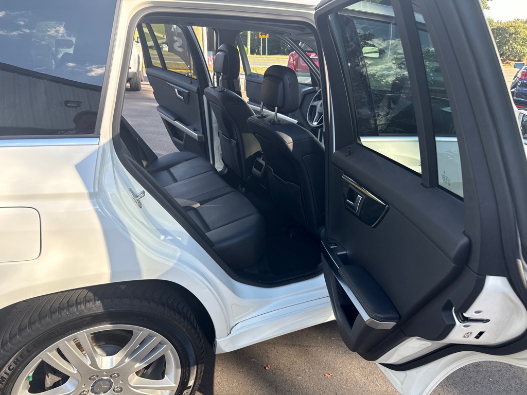 Photo 12 of this MERCEDES-BENZ GLK