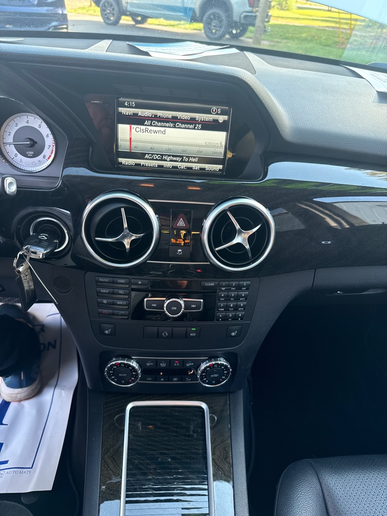 Photo 16 of this MERCEDES-BENZ GLK