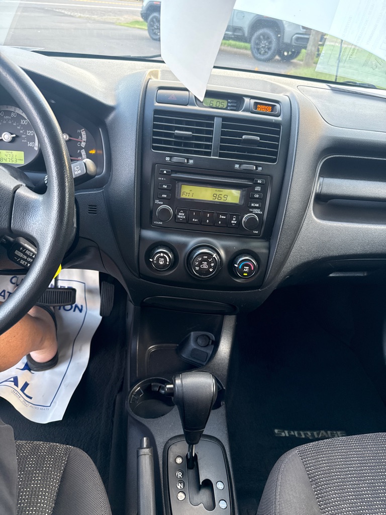 Photo 17 of this KIA SPORTAGE