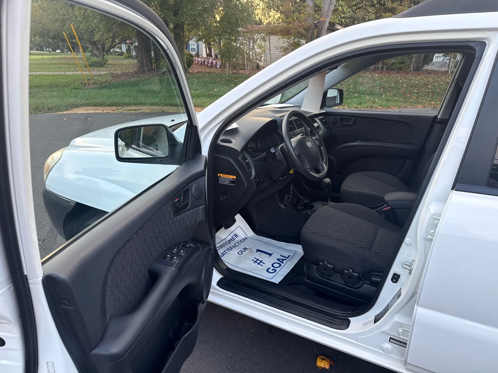 Photo 10 of this KIA SPORTAGE