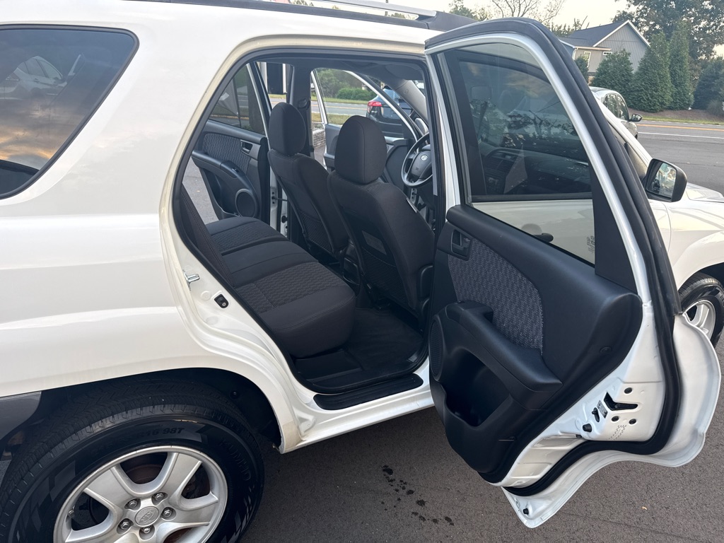 Photo 13 of this KIA SPORTAGE