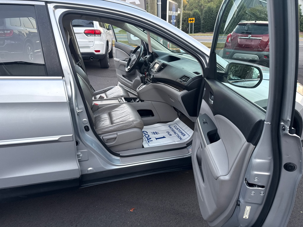 Photo 14 of this HONDA CR-V
