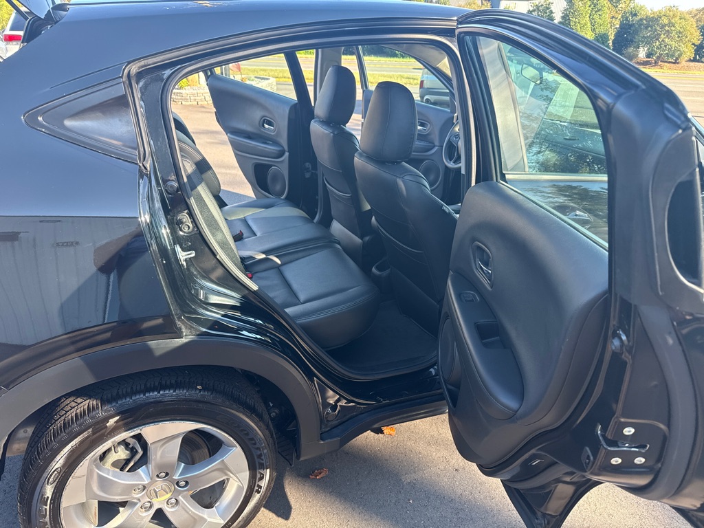 Photo 12 of this HONDA HR-V