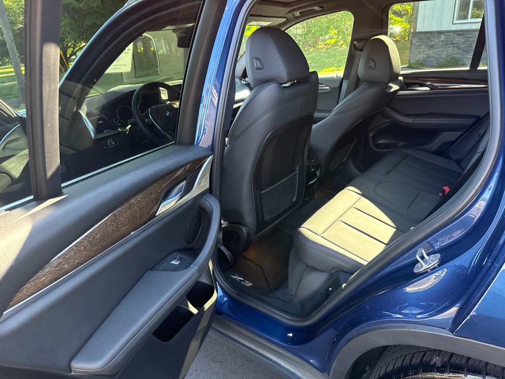 Photo 10 of this BMW X3