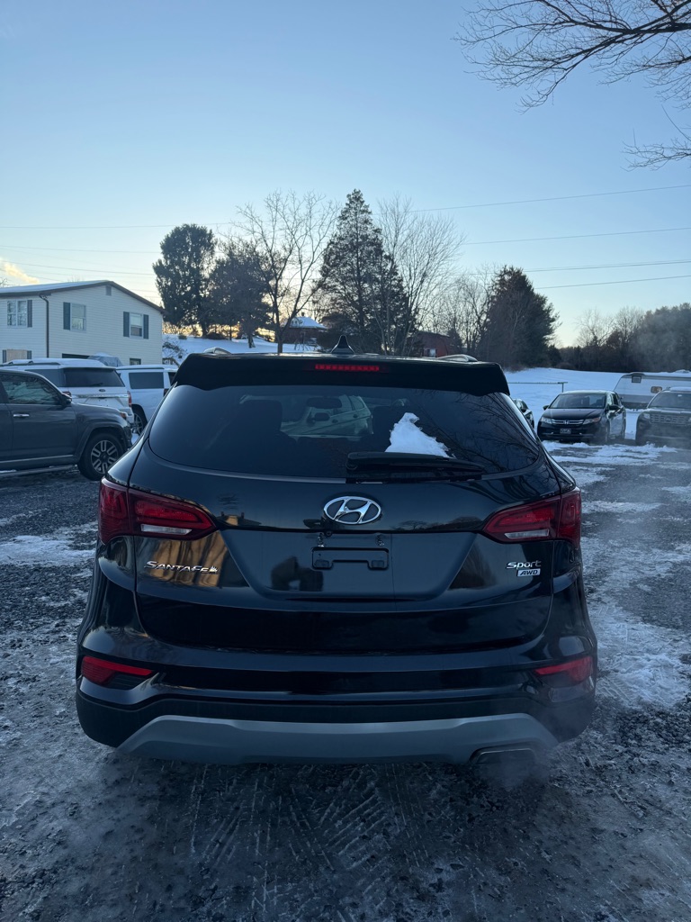 Additional photo of vehicle.