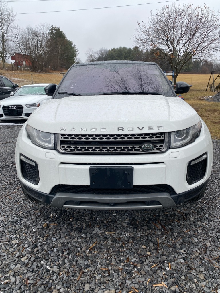 Additional photo of vehicle.
