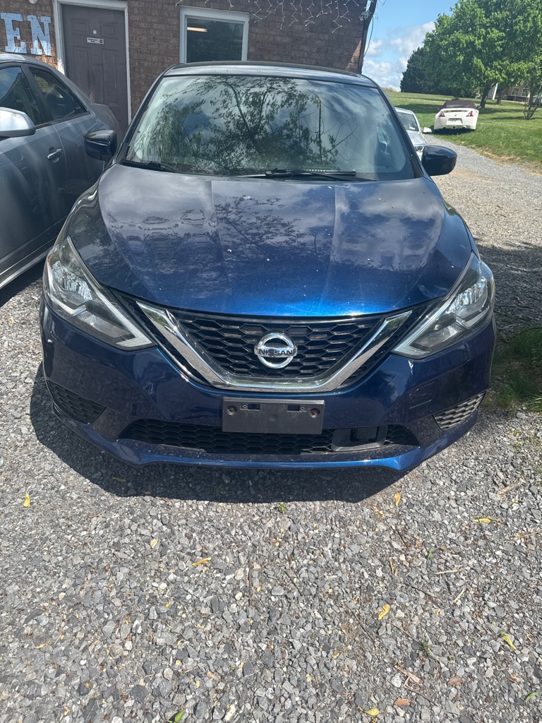 Additional photo of vehicle.