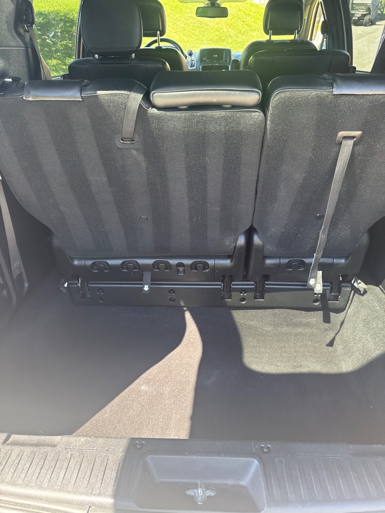 Additional photo of vehicle.