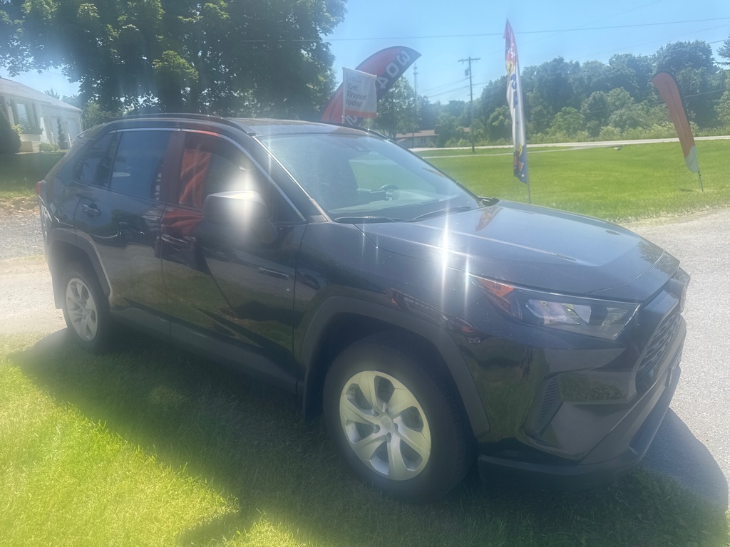 Additional photo of vehicle.