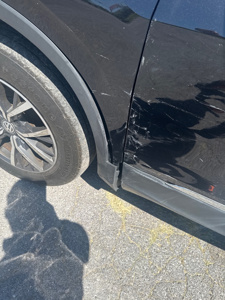 Additional photo of vehicle.