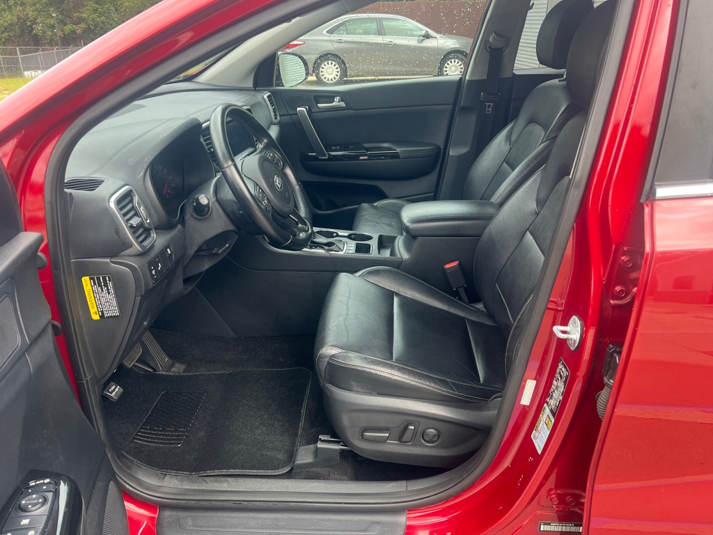 Photo 8 of this KIA SPORTAGE