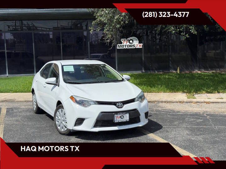 White 2015 Toyota Corolla Sedan Front-Wheel Drive Automatic