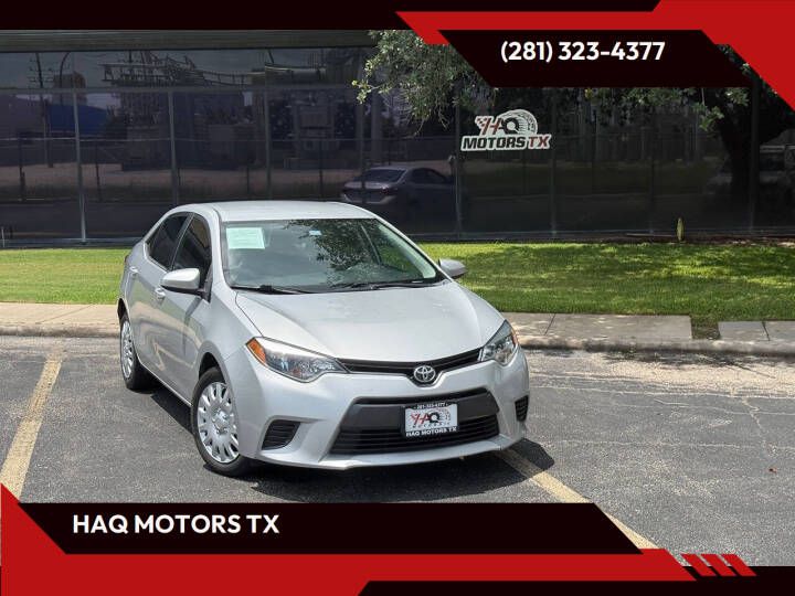 Silver 2016 Toyota Corolla LE Sedan Front-Wheel Drive 6-Speed Manual