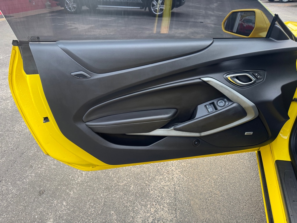 Photo 16 of this CHEVROLET CAMARO
