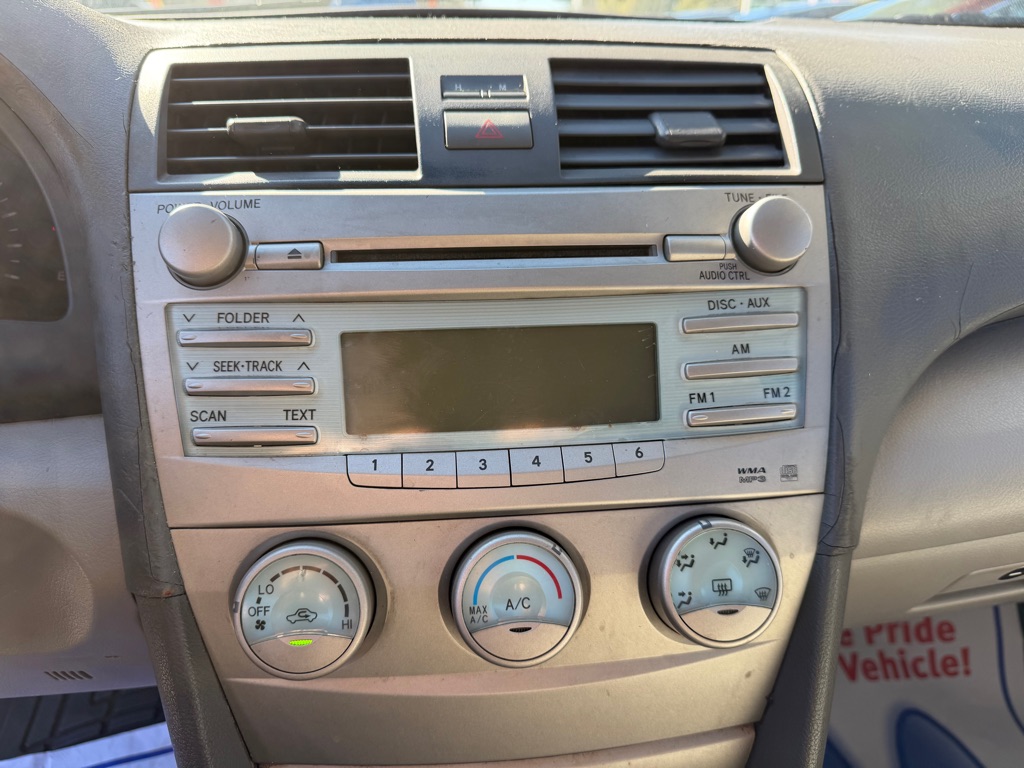 Photo 18 of this TOYOTA CAMRY
