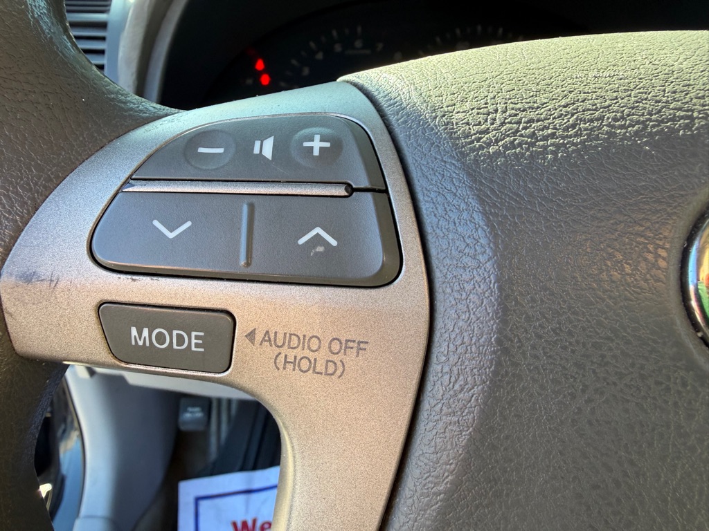 Photo 21 of this TOYOTA CAMRY