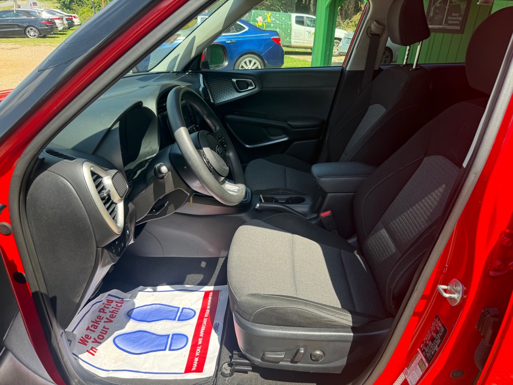 Photo 17 of this KIA SOUL