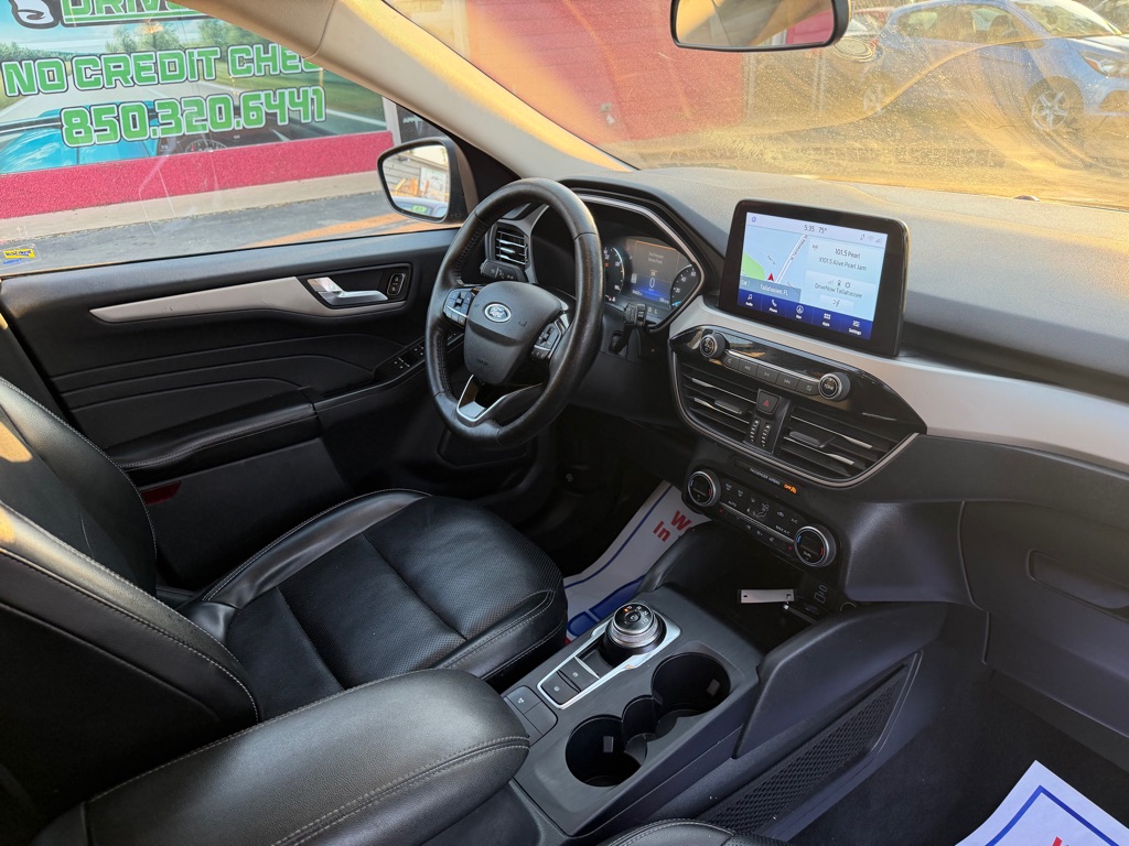 Photo 28 of this FORD ESCAPE