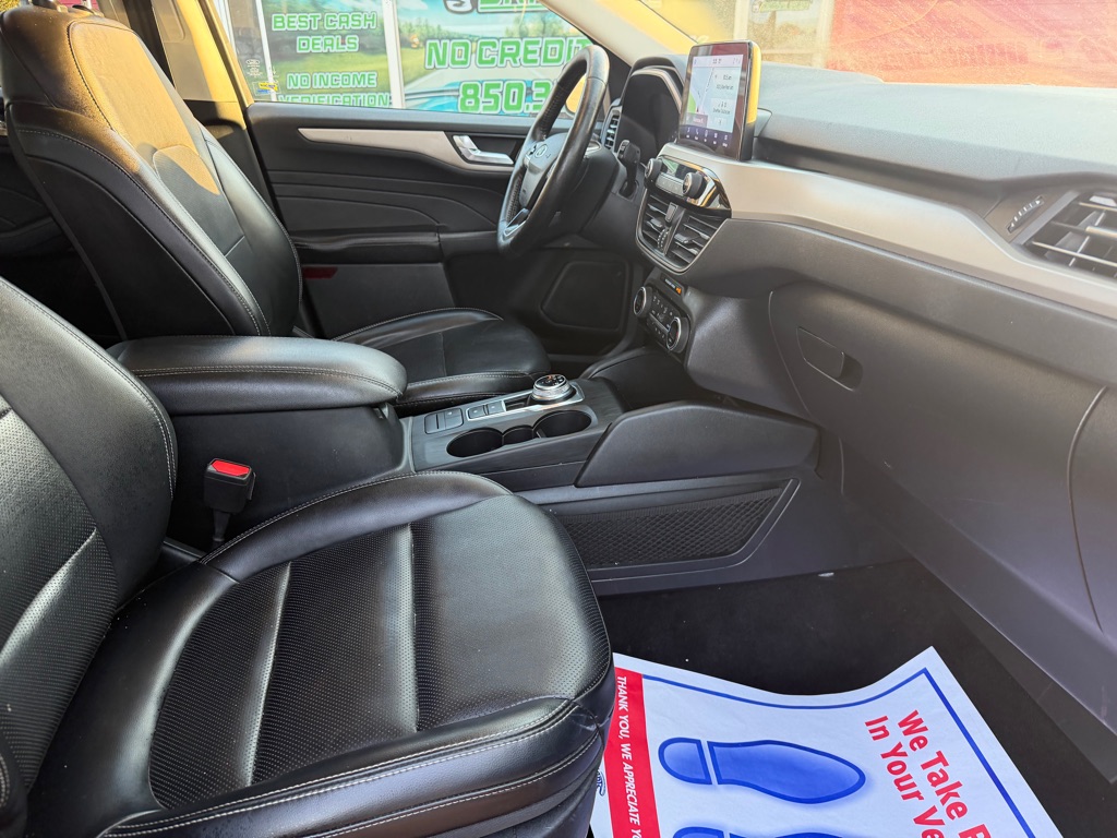 Photo 25 of this FORD ESCAPE