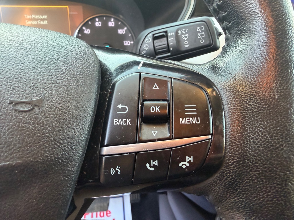 Photo 37 of this FORD ESCAPE