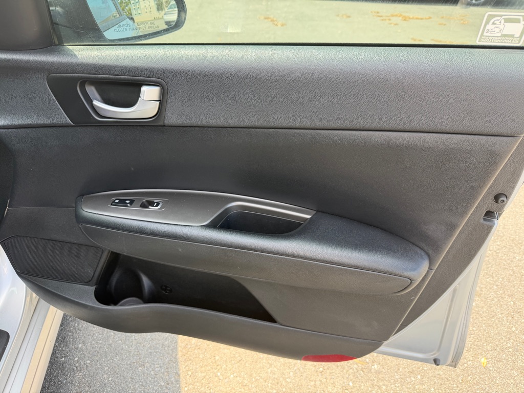 Photo 15 of this KIA OPTIMA