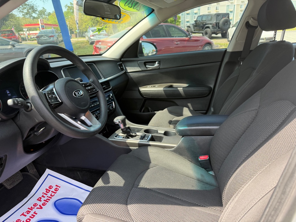 Photo 10 of this KIA OPTIMA