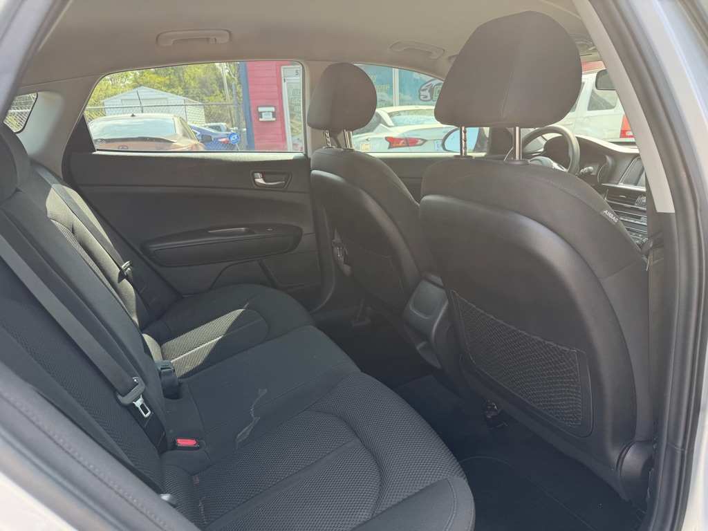 Photo 14 of this KIA OPTIMA