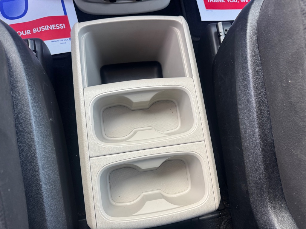 Photo 27 of this DODGE GRAND CARAVAN