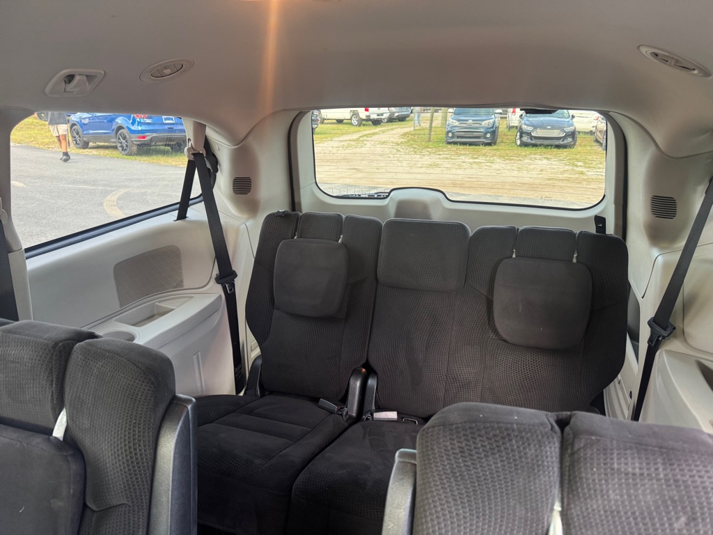 Photo 12 of this DODGE GRAND CARAVAN