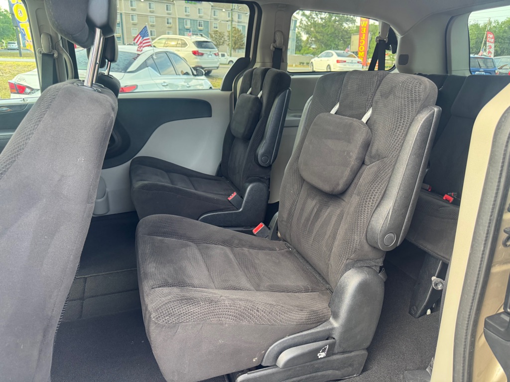 Photo 11 of this DODGE GRAND CARAVAN