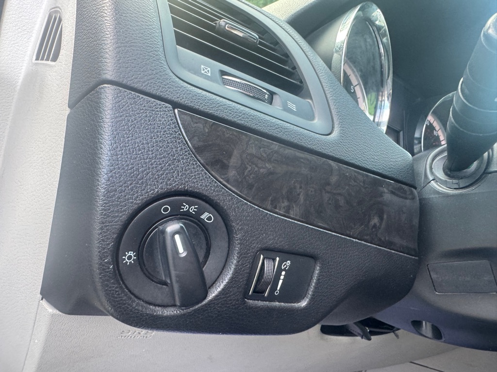 Photo 31 of this DODGE GRAND CARAVAN