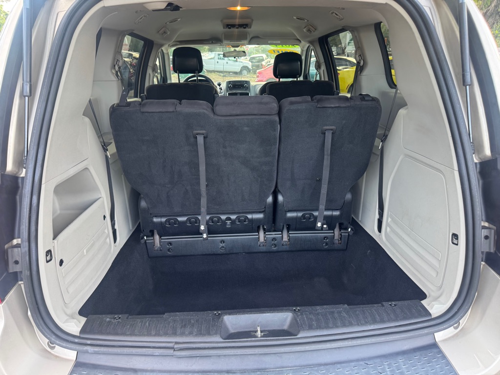 Photo 14 of this DODGE GRAND CARAVAN