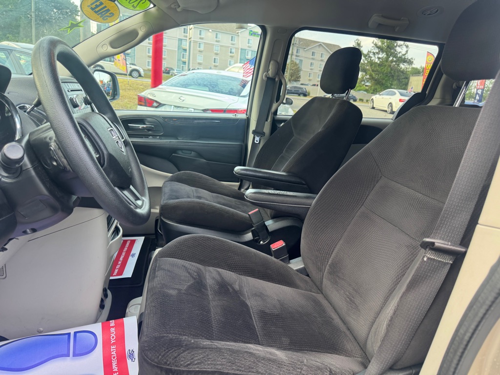 Photo 10 of this DODGE GRAND CARAVAN