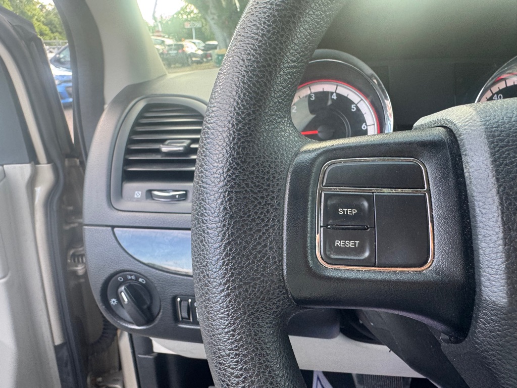 Photo 29 of this DODGE GRAND CARAVAN