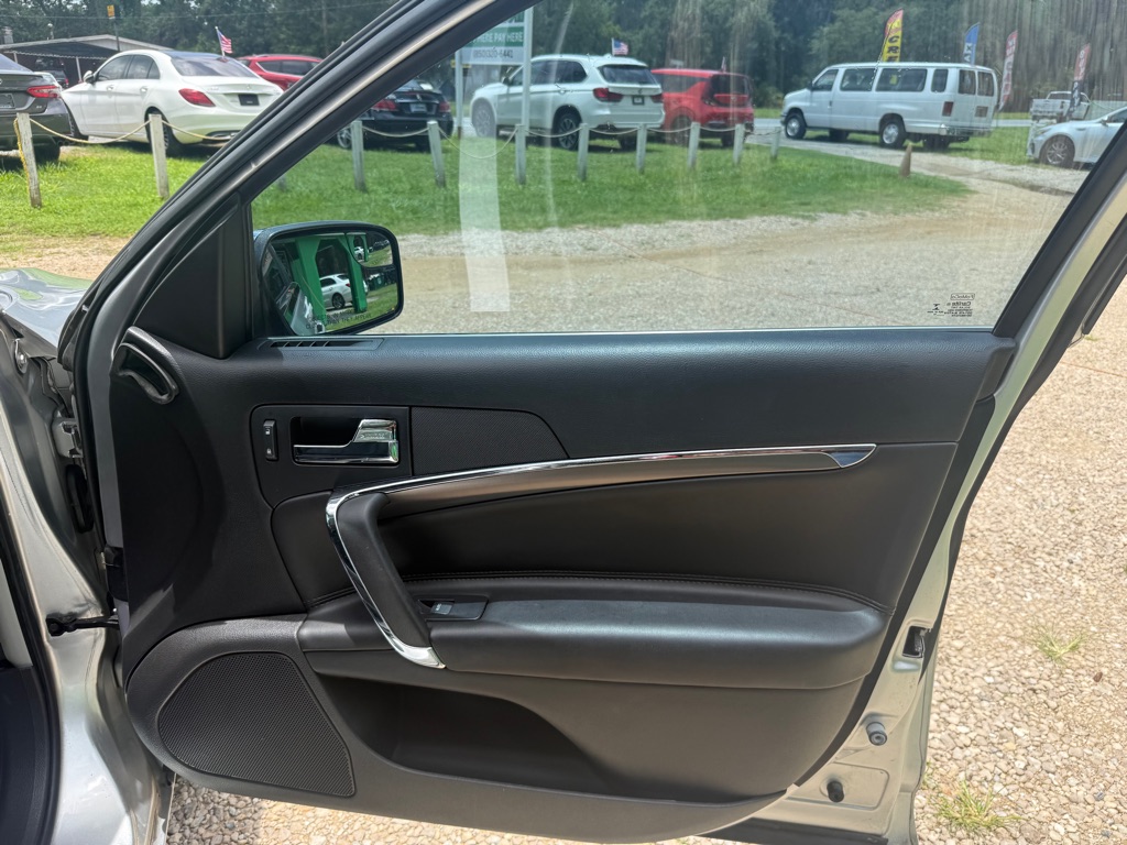 Photo 27 of this LINCOLN MKZ