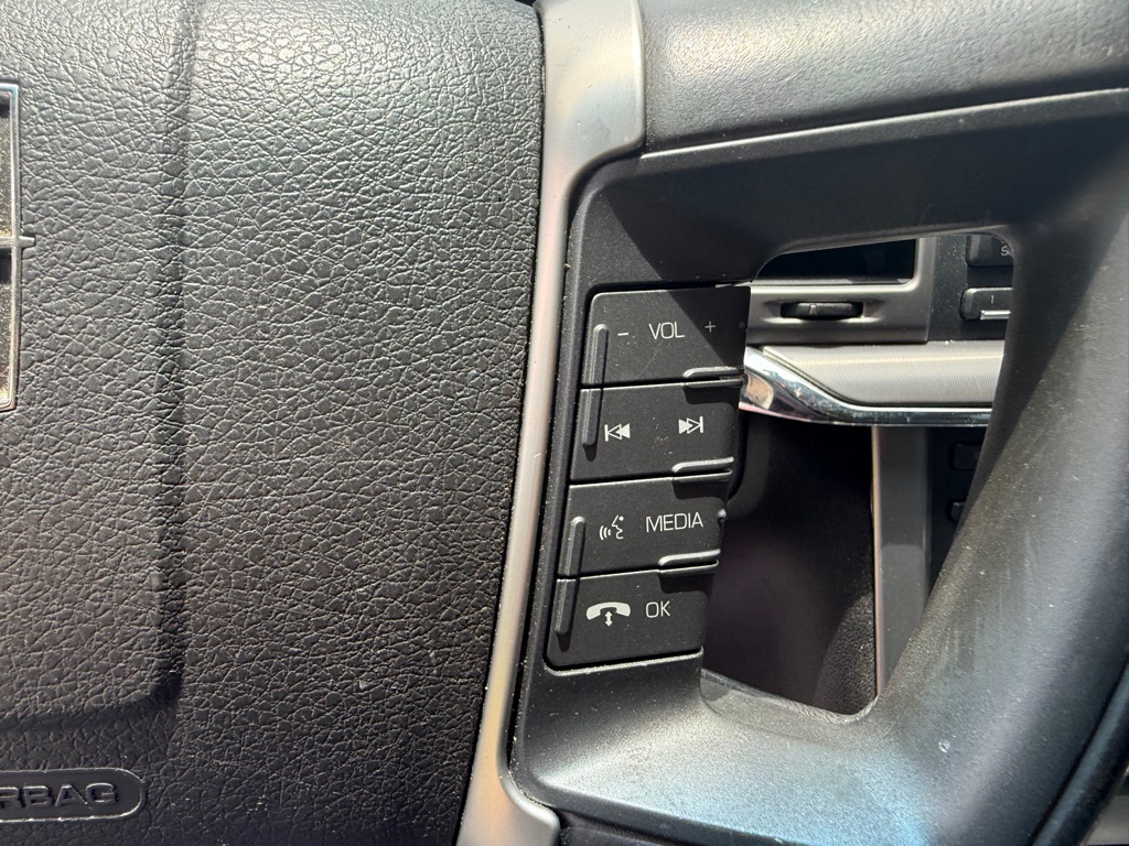 Photo 23 of this LINCOLN MKZ