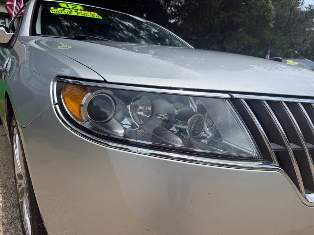 Photo 3 of this LINCOLN MKZ