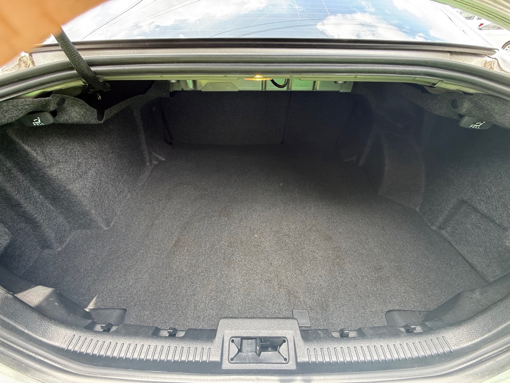 Photo 38 of this LINCOLN MKZ