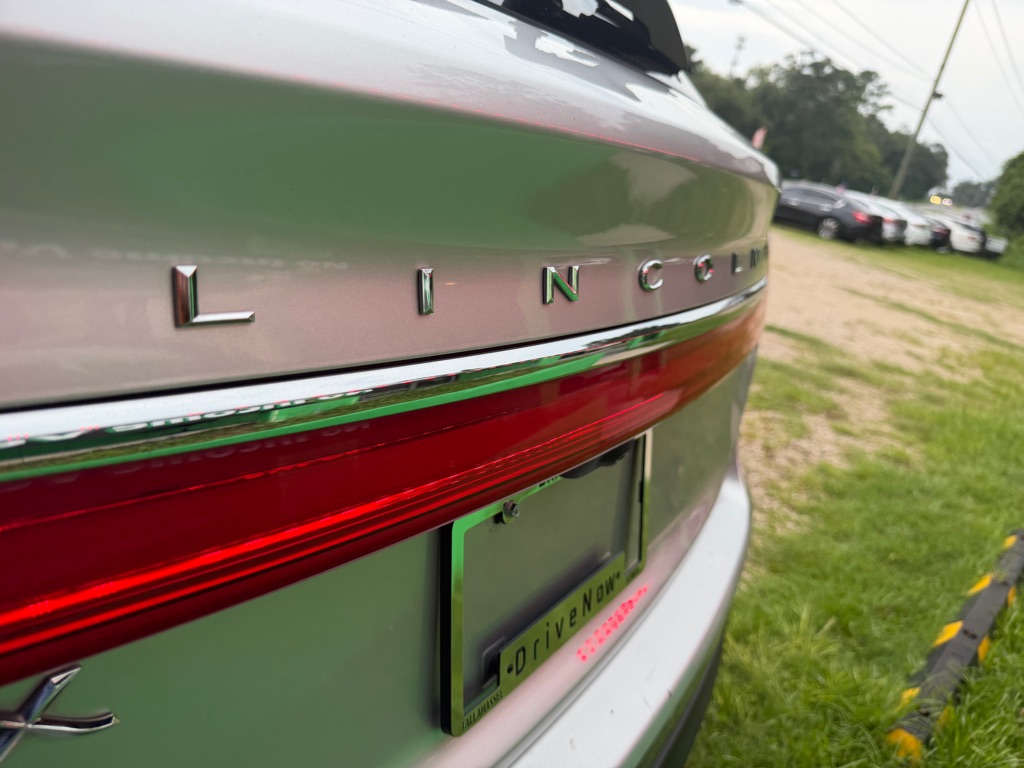 Photo 12 of this LINCOLN MKX