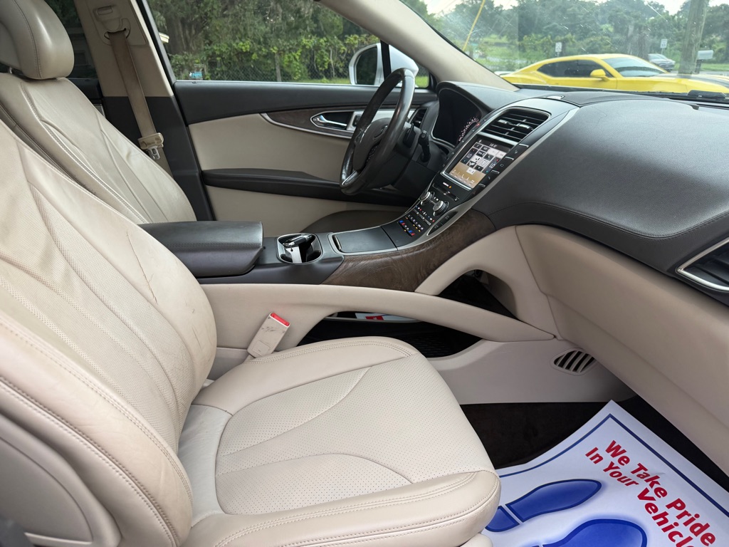 Photo 26 of this LINCOLN MKX
