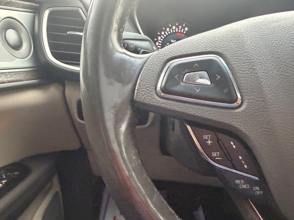 Photo 36 of this LINCOLN MKX